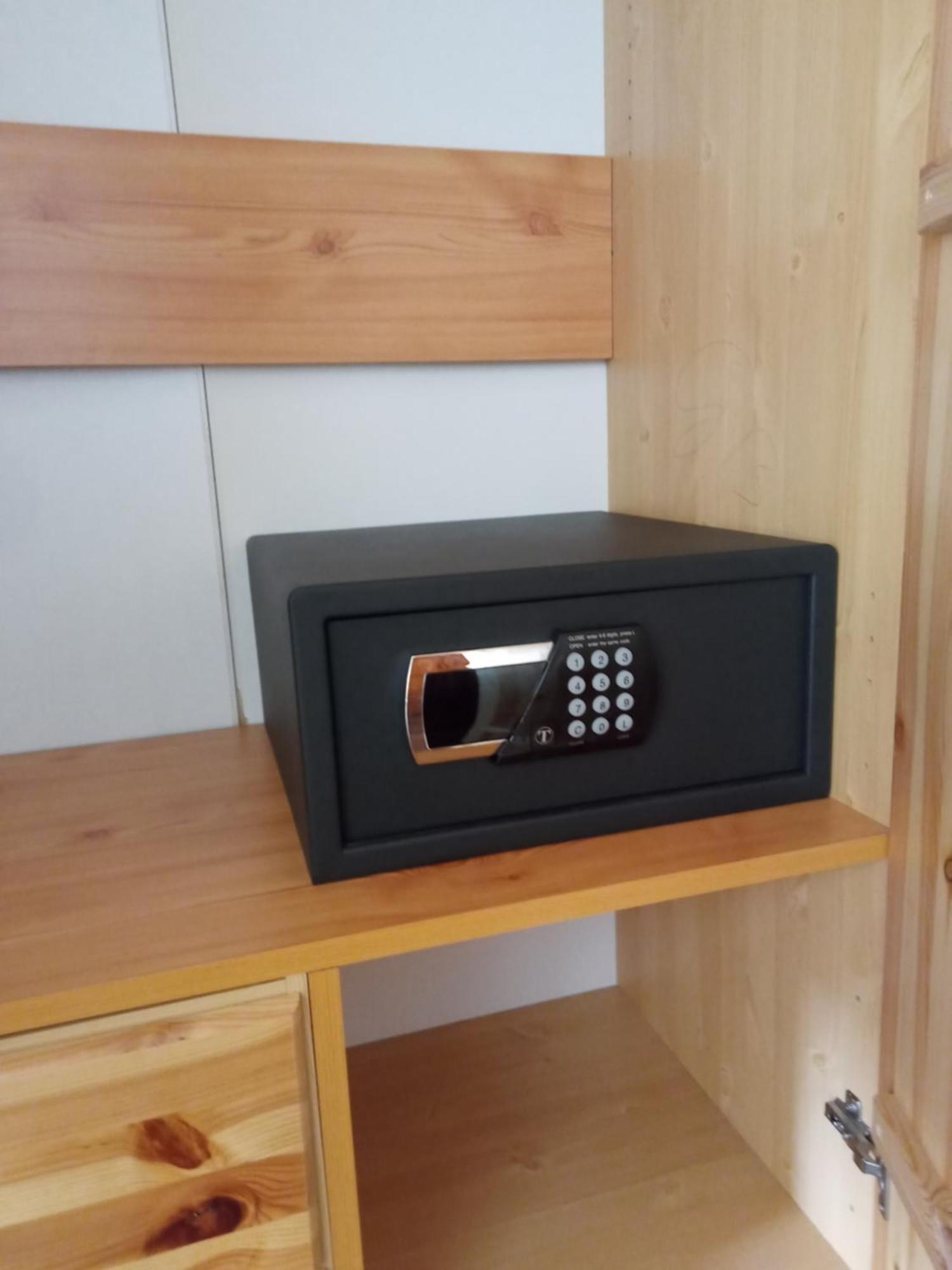 דירות Mezőkövesd St. Benedek Apartmanlakas מראה חיצוני תמונה